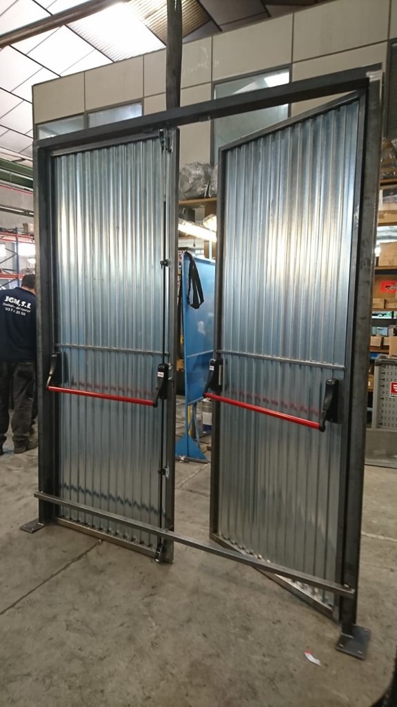 1cb0fefc-319e-4a57-a37b-4d6804354d22