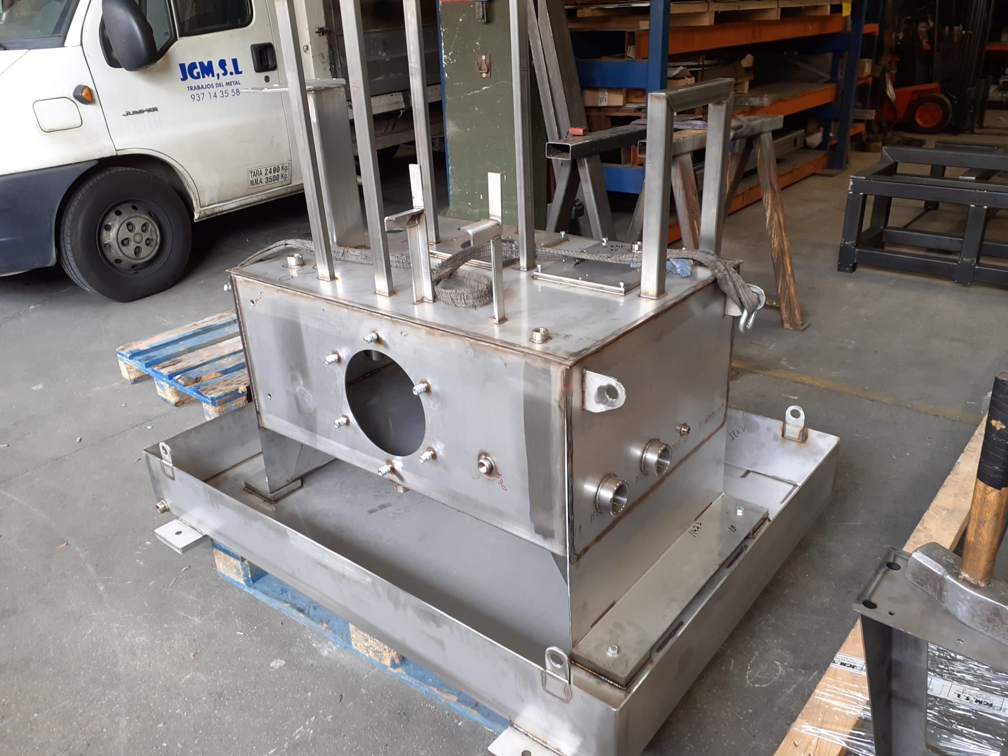 b48eef33-f909-4b04-a30d-49a33bf8ad0c_compressed